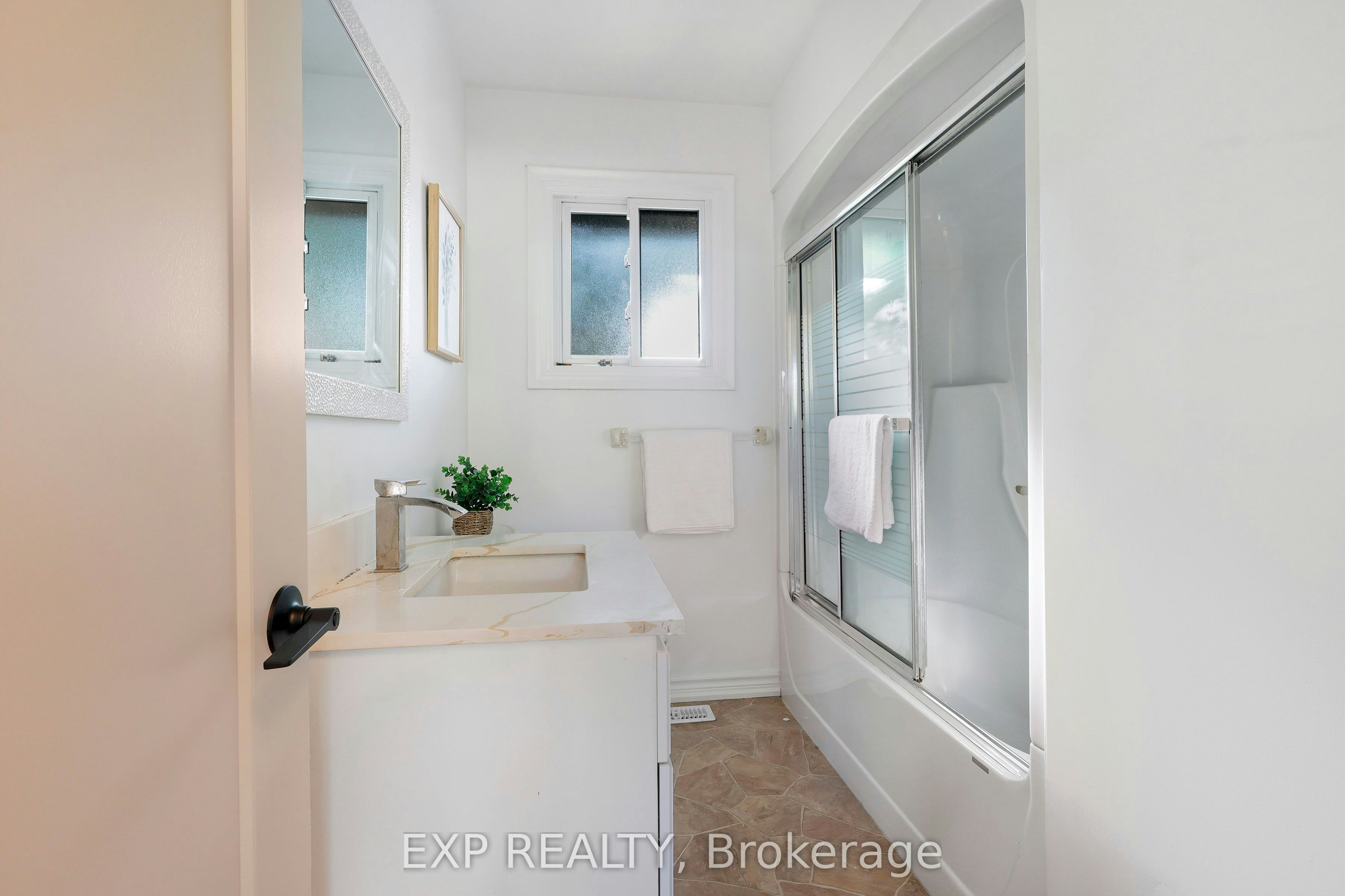 UPPER-1235 Michael Street, London, ON, N5V 2H4 - 17