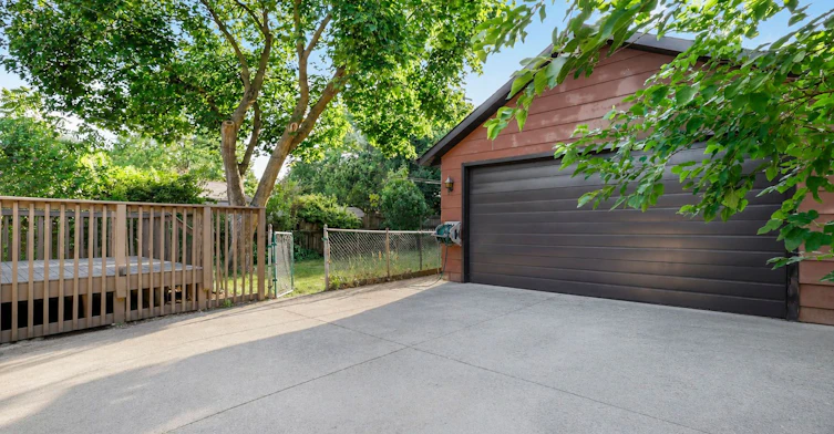 UPPER-1235 Michael Street, London, ON, N5V 2H4 - 25