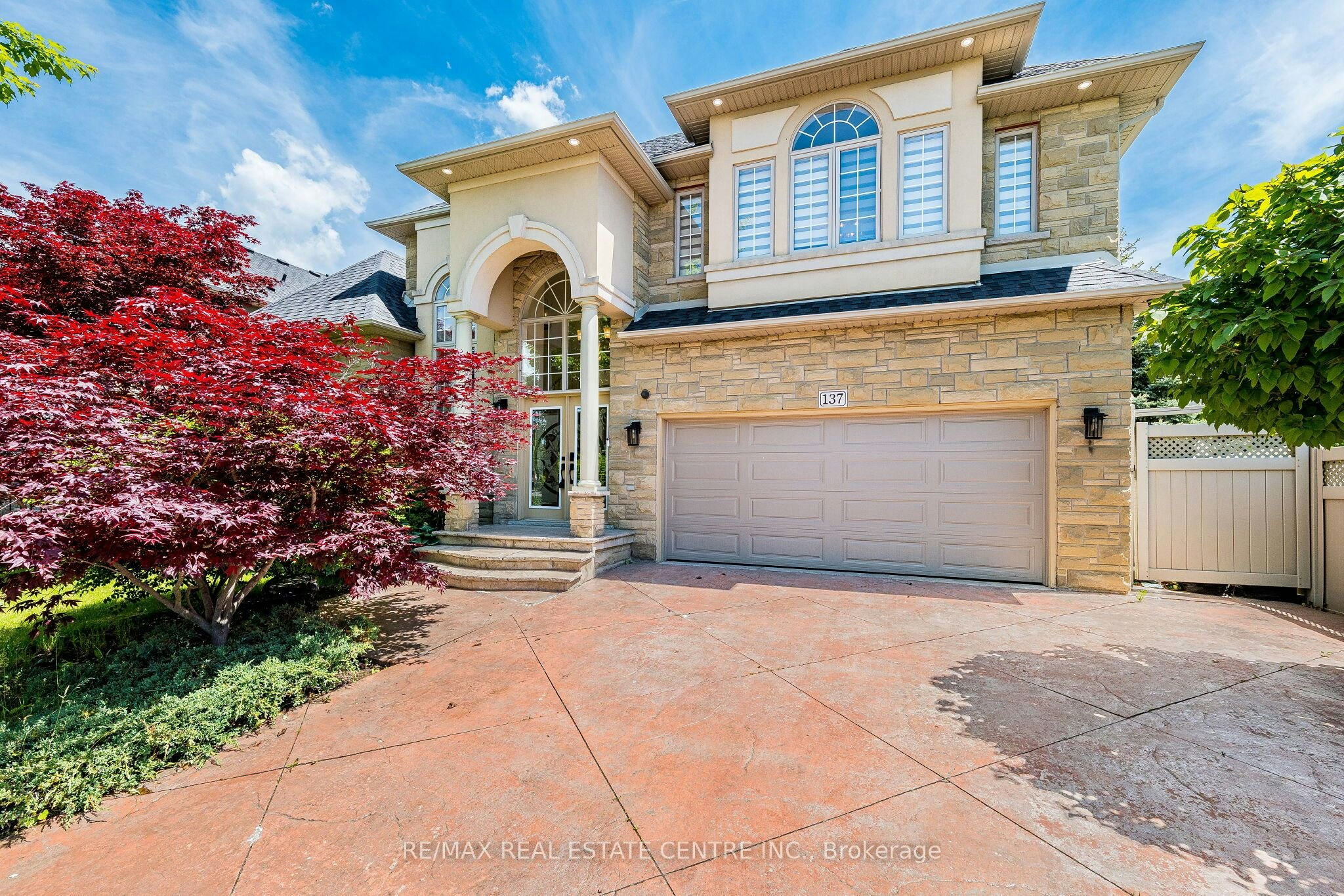 Ancaster-137 Cloverleaf Drive, Hamilton, ON, L9K 1R6