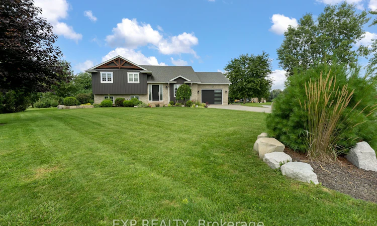 32070 Sideroad 20 Road