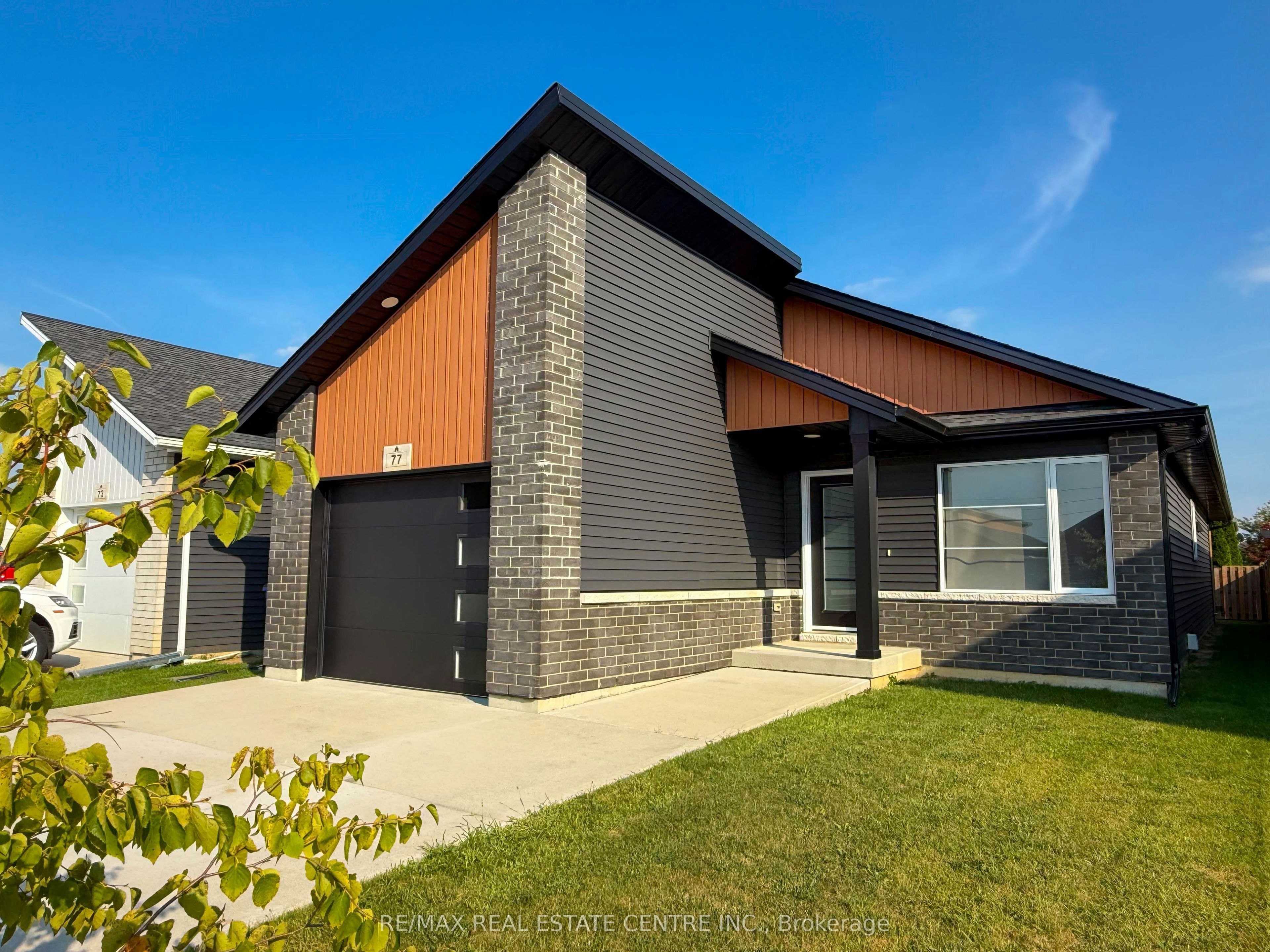 77 Moonstone Crescent, Chatham-Kent, ON, L7M 0S1 - 2