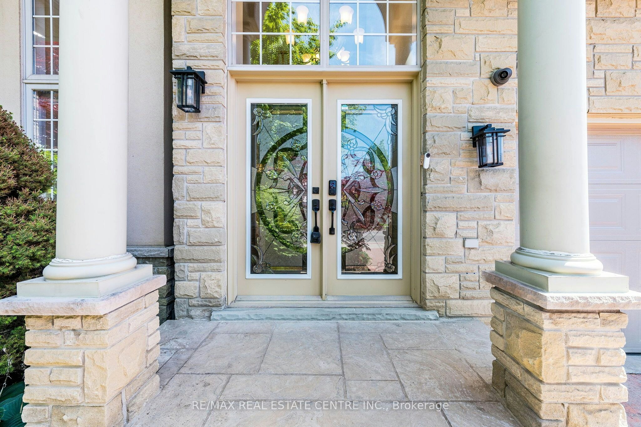 137 Cloverleaf Drive, Hamilton, ON, L9K 1R6 - 3