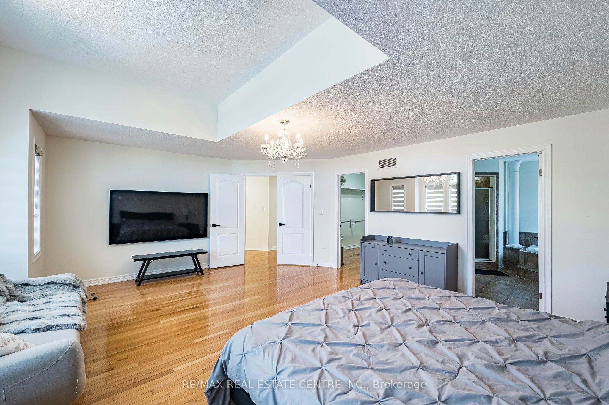137 Cloverleaf Drive, Hamilton, ON, L9K 1R6 - 31