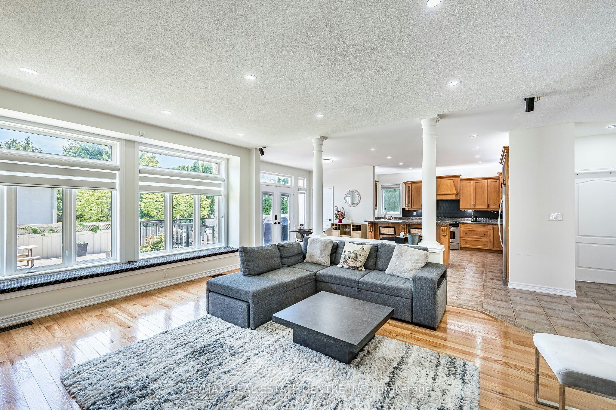 137 Cloverleaf Drive, Hamilton, ON, L9K 1R6 - 10