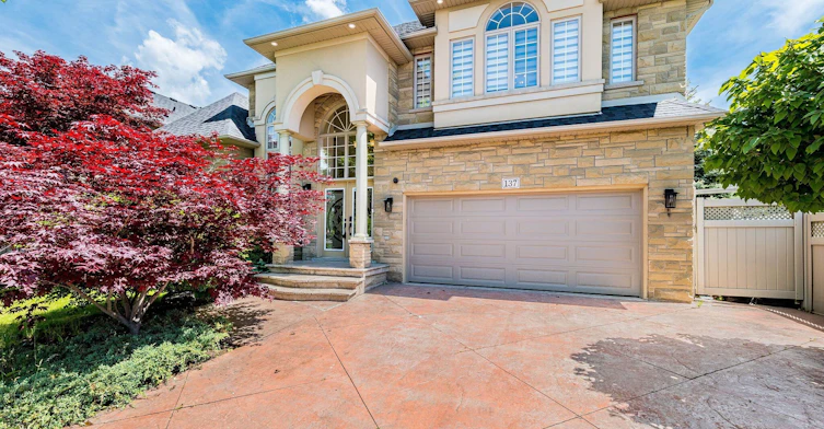 137 Cloverleaf Drive, Hamilton, ON, L9K 1R6