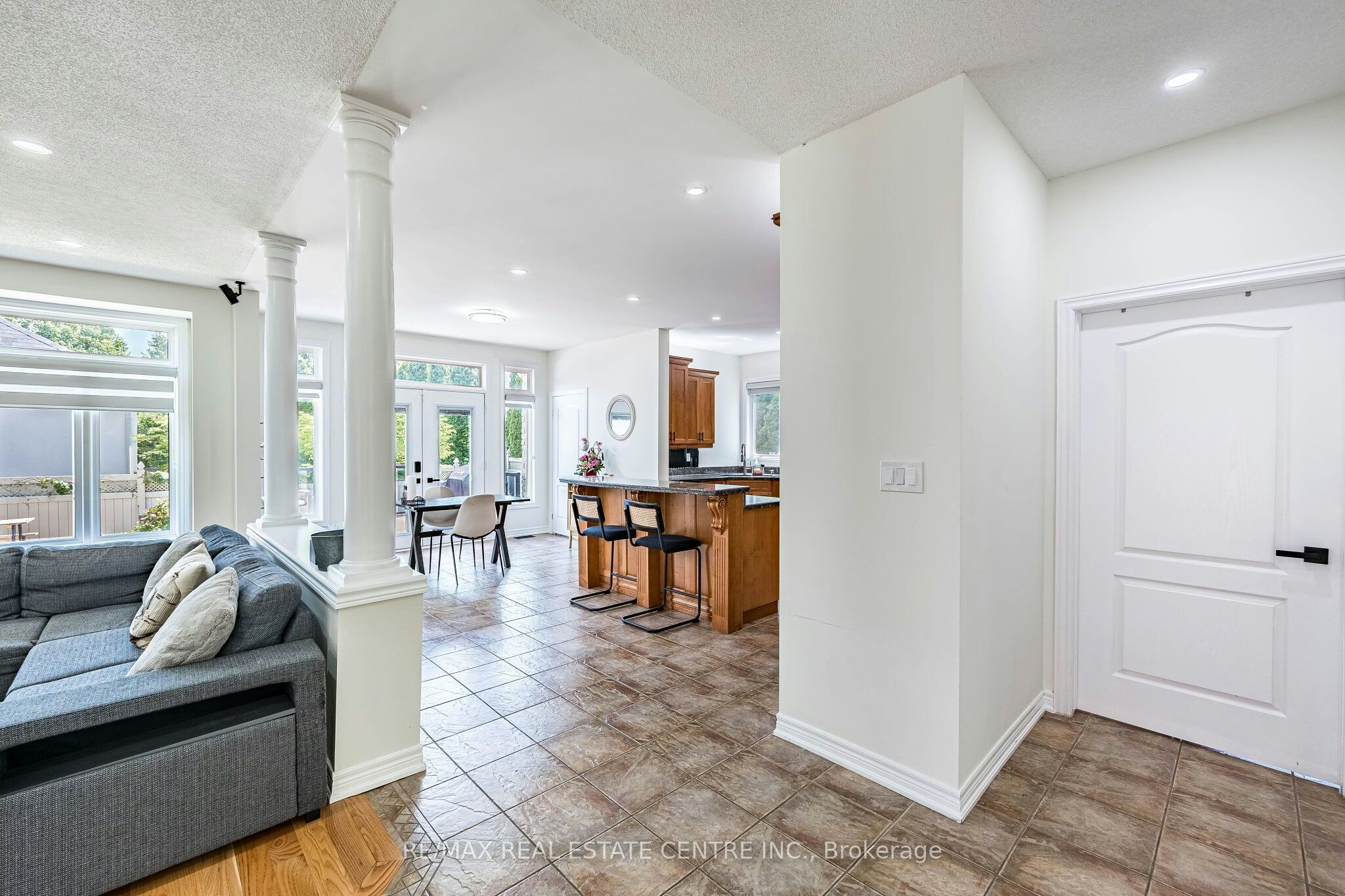 137 Cloverleaf Drive, Hamilton, ON, L9K 1R6 - 50