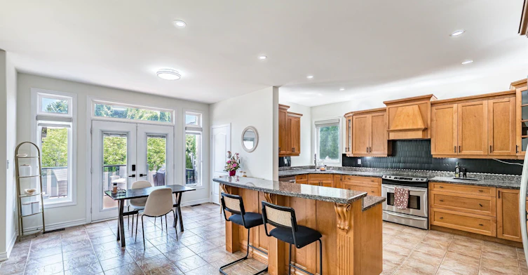 137 Cloverleaf Drive, Hamilton, ON, L9K 1R6 - 13