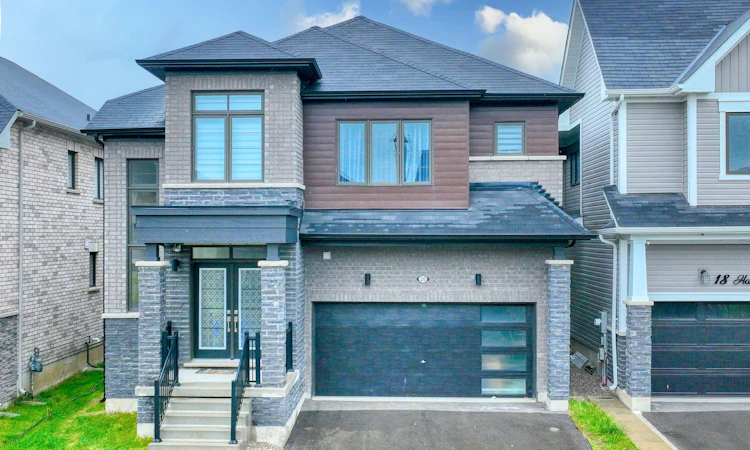 20 Hawick Crescent