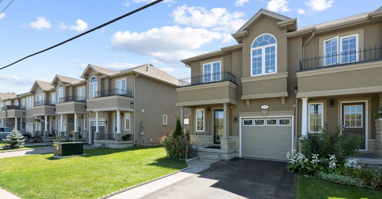 89 Penny Lane, Hamilton, ON, L8J 0G2