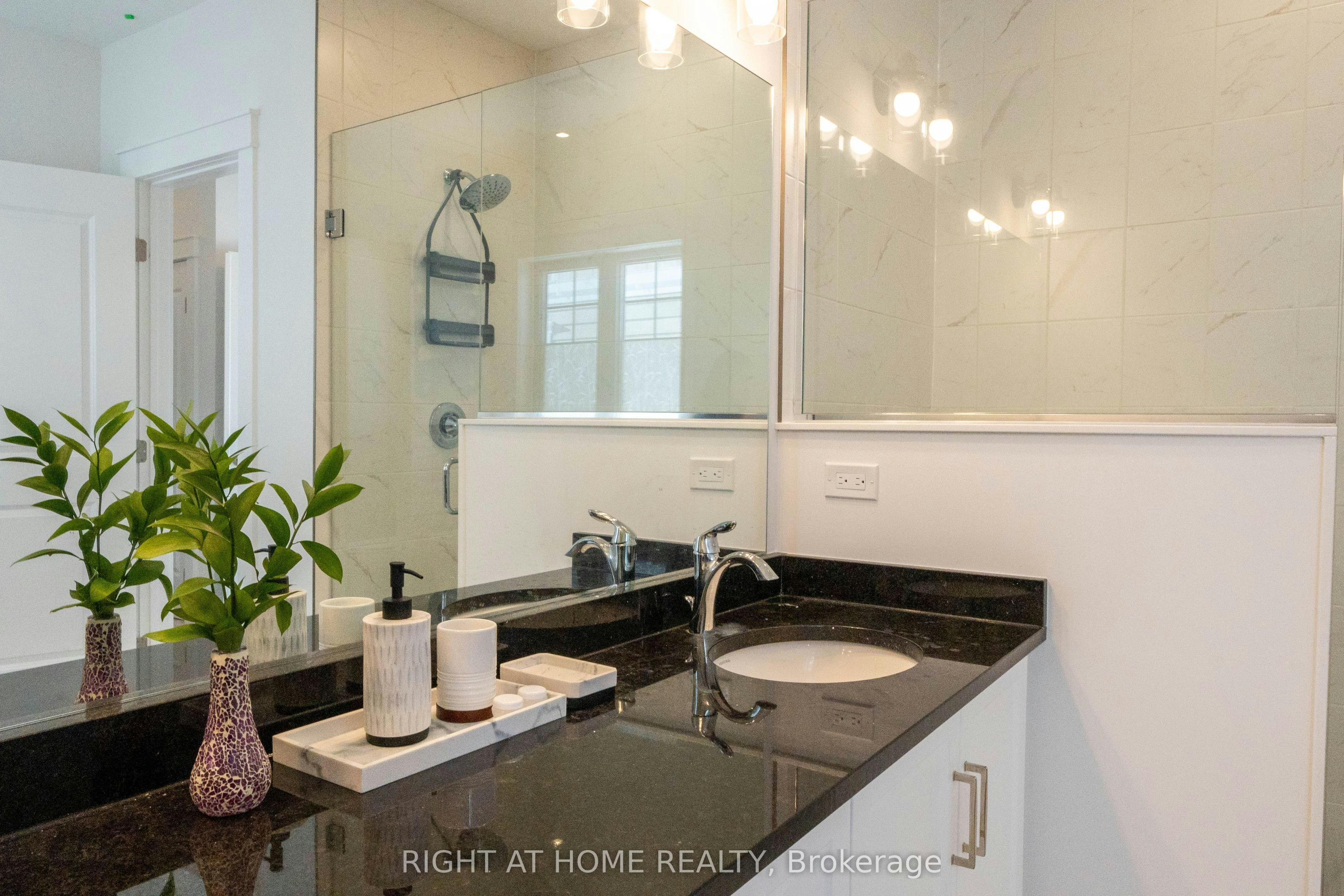 105 Laurens Lane, Georgian Bluffs, ON, N0H 1S0 - 12