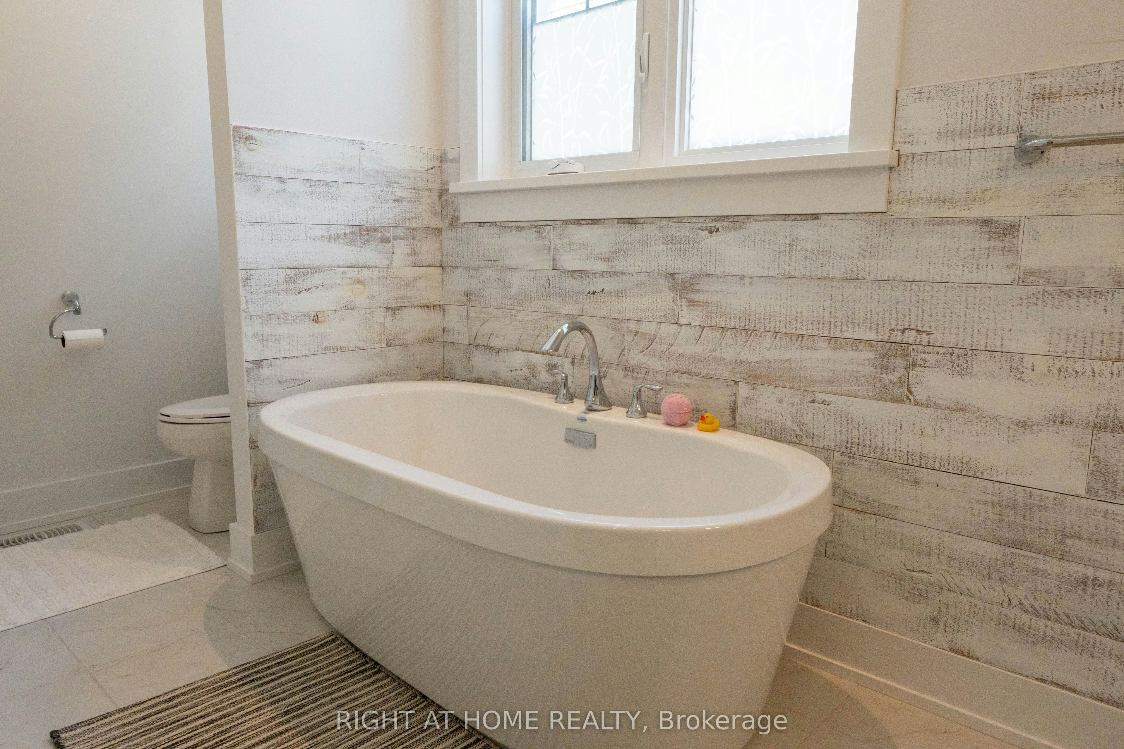 105 Laurens Lane, Georgian Bluffs, ON, N0H 1S0 - 13
