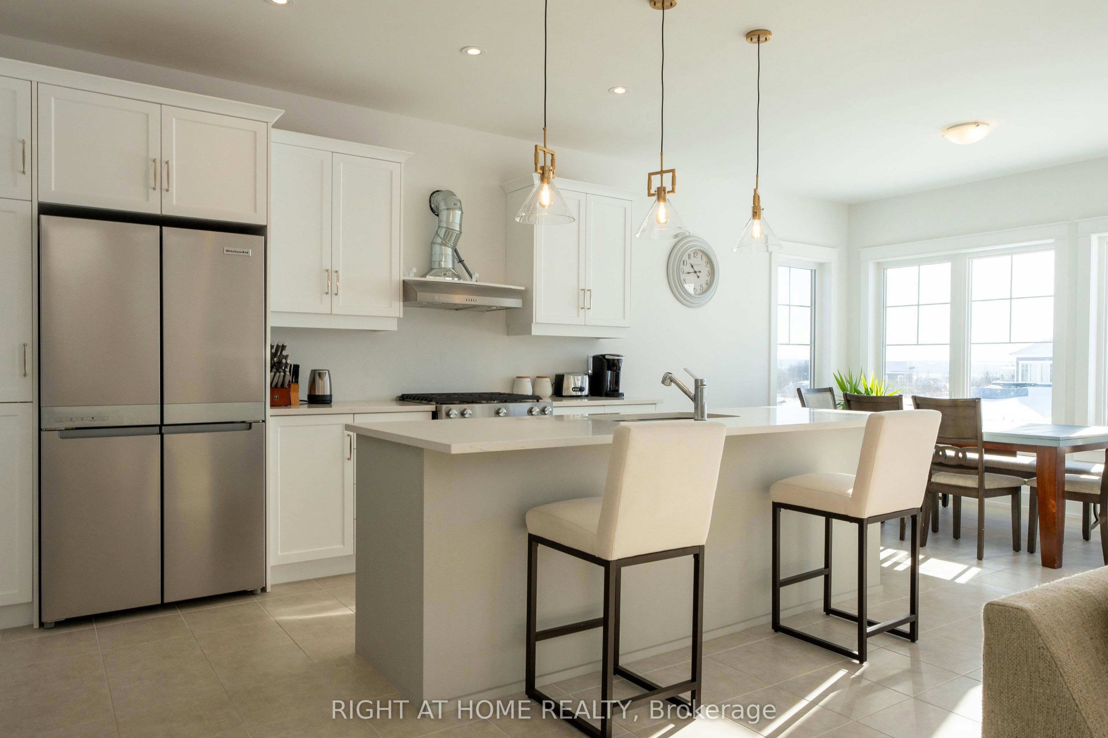 105 Laurens Lane, Georgian Bluffs, ON, N0H 1S0 - 5
