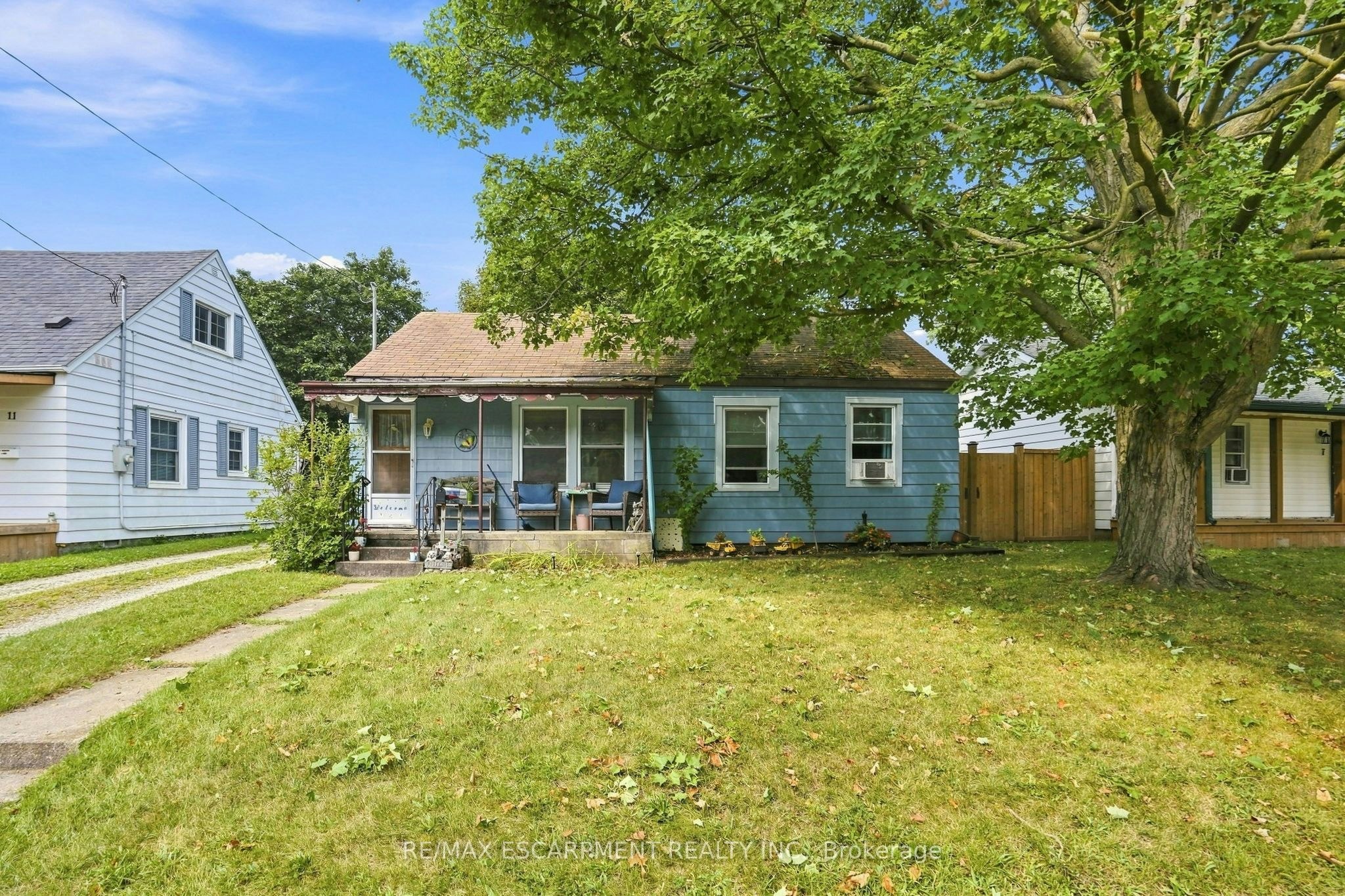 9 Lancaster Avenue
