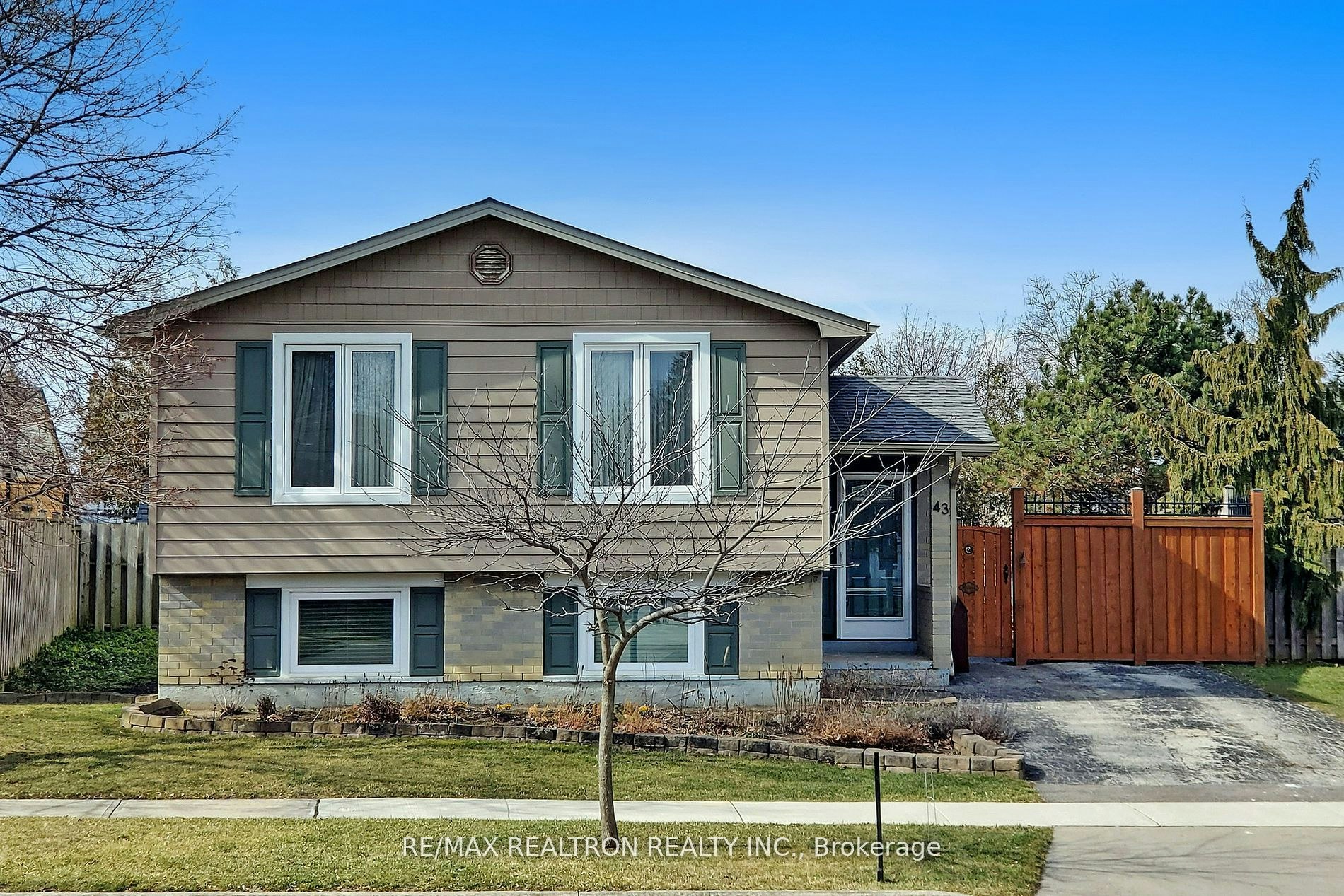 43 Odessa Street, Hamilton, ON, L8J 1A3 - 3