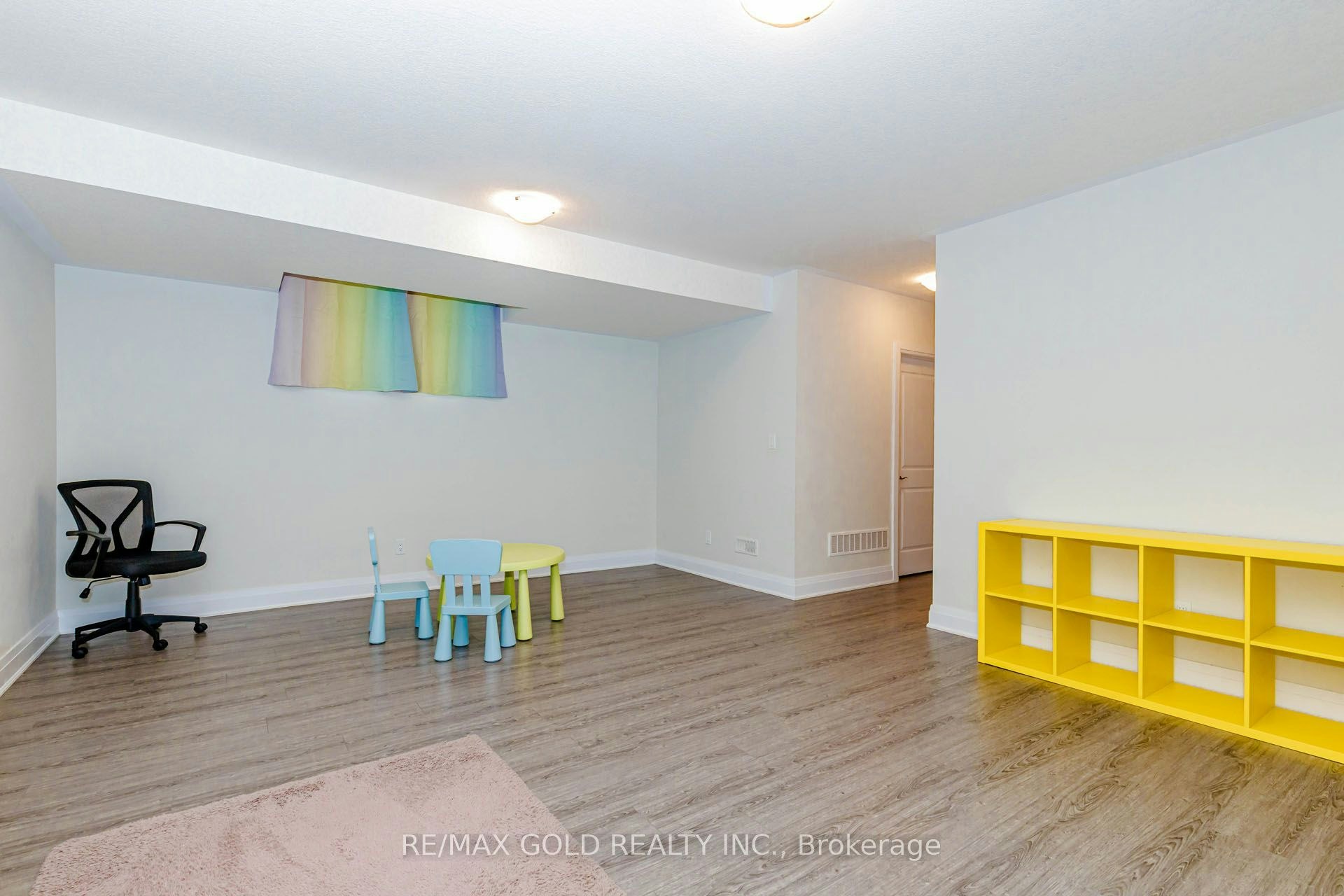 617 Benninger Drive, Kitchener, ON, N2E 0H8 - 43