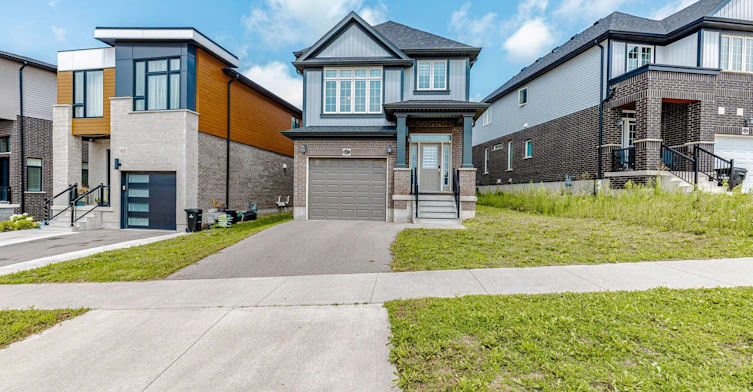 617 Benninger Drive, Kitchener, ON, N2E 0H8