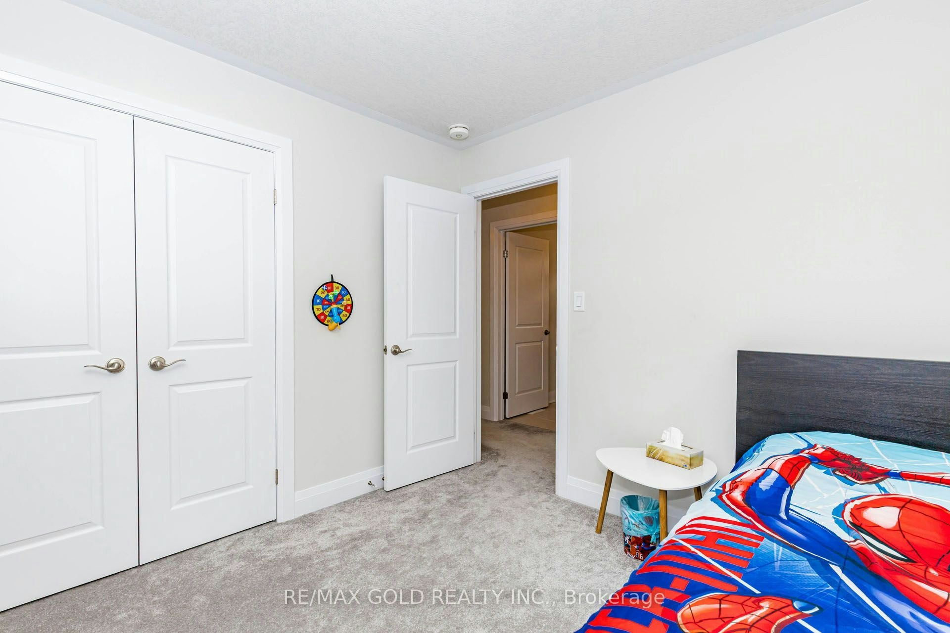 617 Benninger Drive, Kitchener, ON, N2E 0H8 - 38