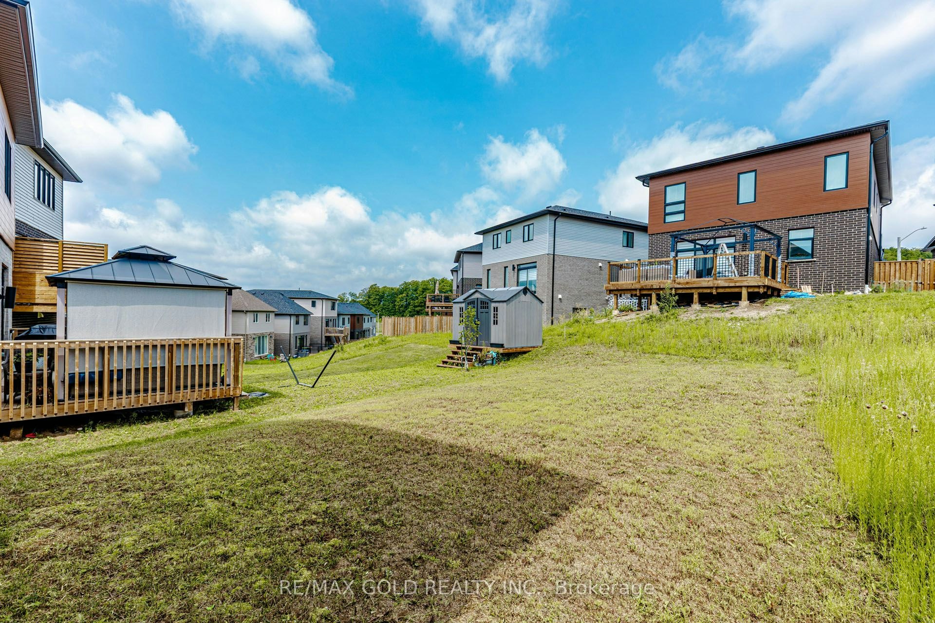 617 Benninger Drive, Kitchener, ON, N2E 0H8 - 47