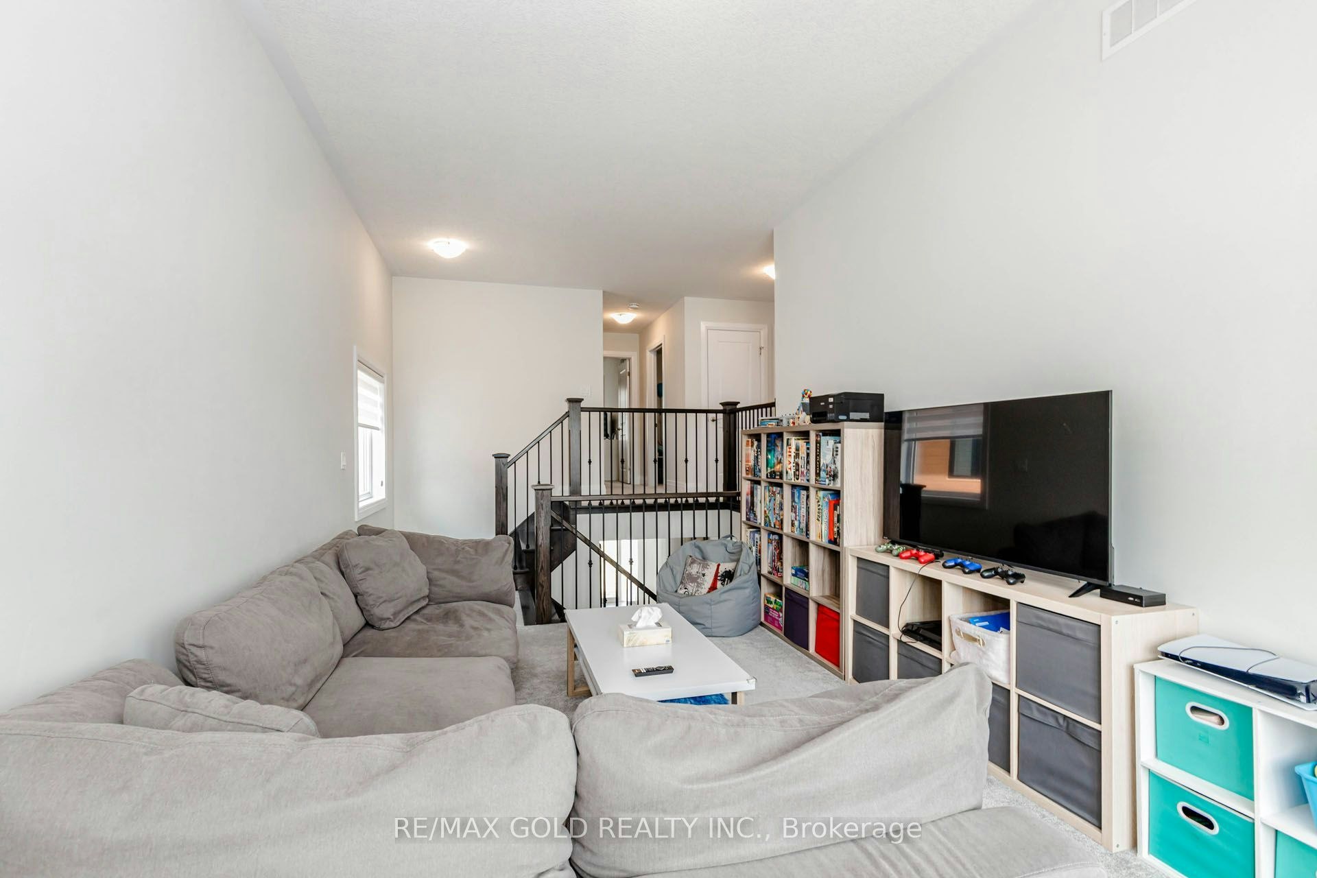 617 Benninger Drive, Kitchener, ON, N2E 0H8 - 25