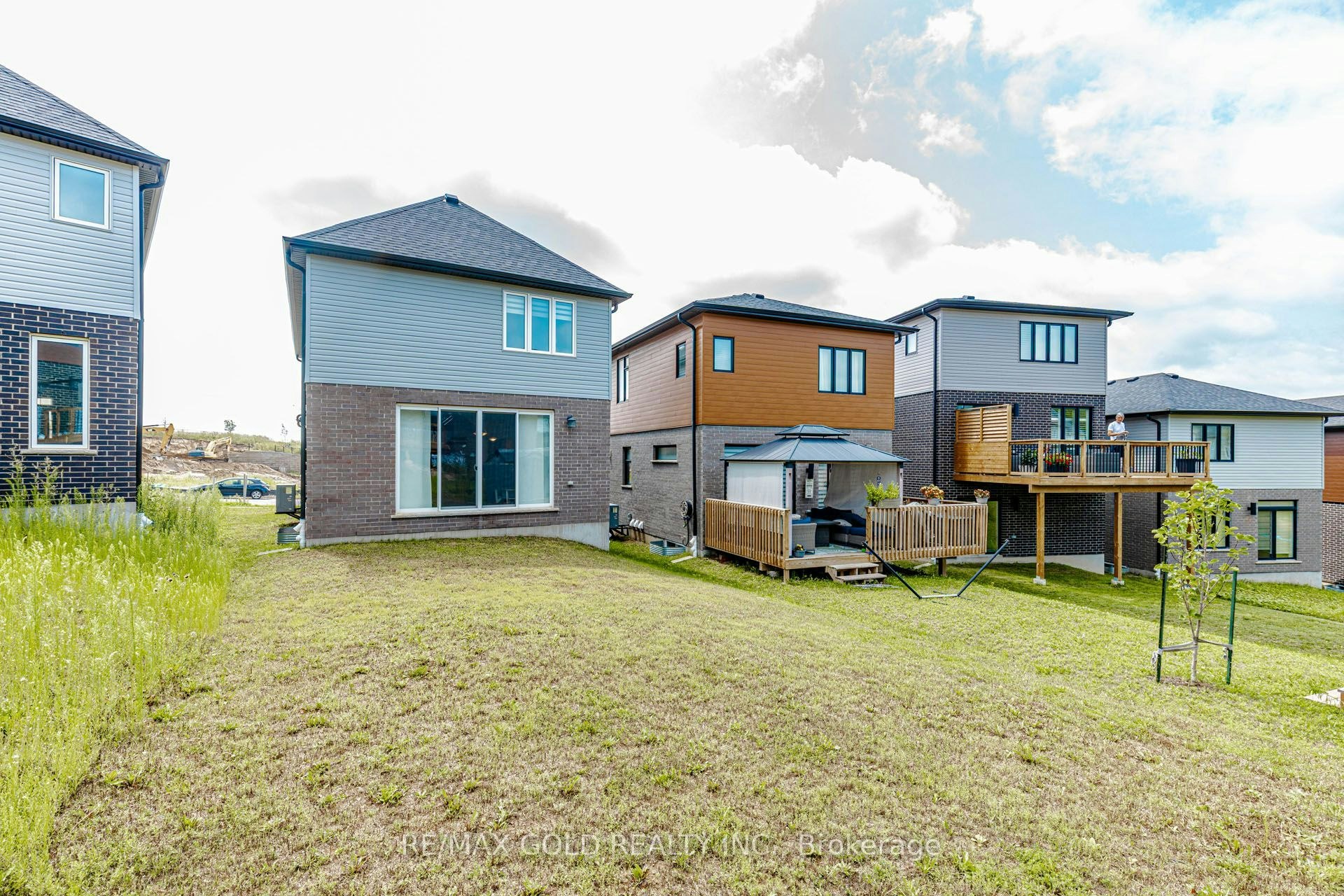 617 Benninger Drive, Kitchener, ON, N2E 0H8 - 48