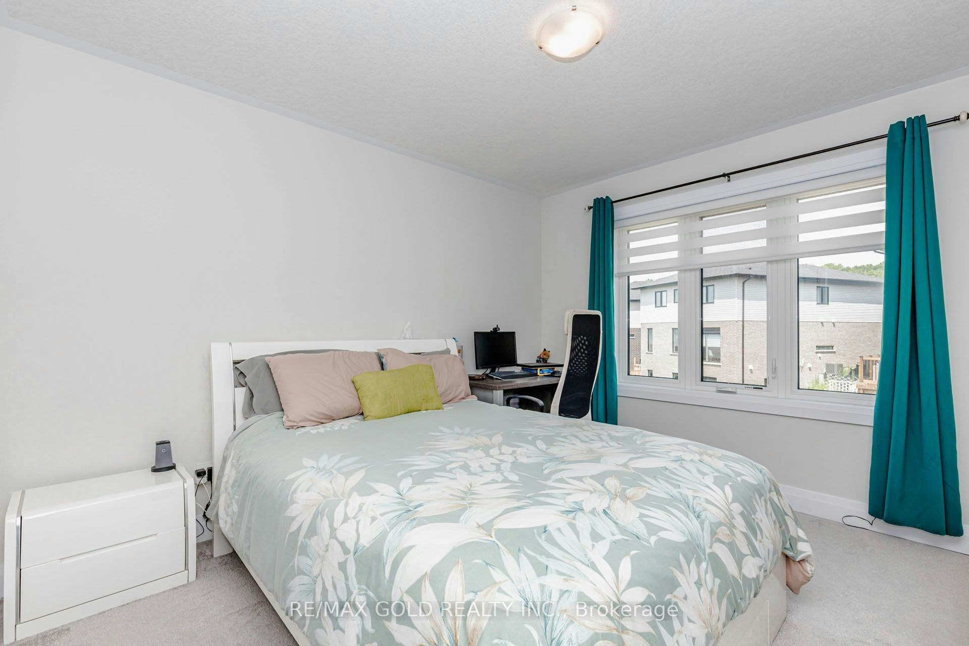 617 Benninger Drive, Kitchener, ON, N2E 0H8 - 27
