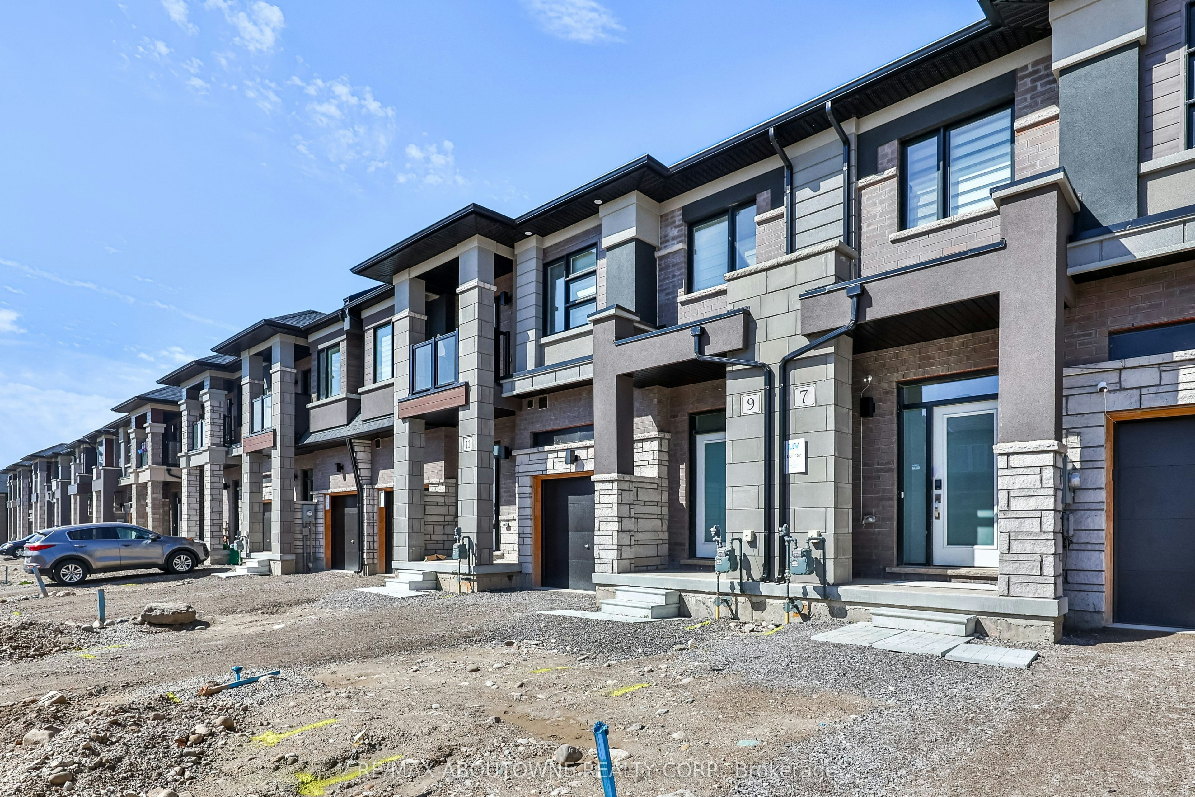 9 Wakeling Drive, Brantford, ON, L3B 0V8 - 2