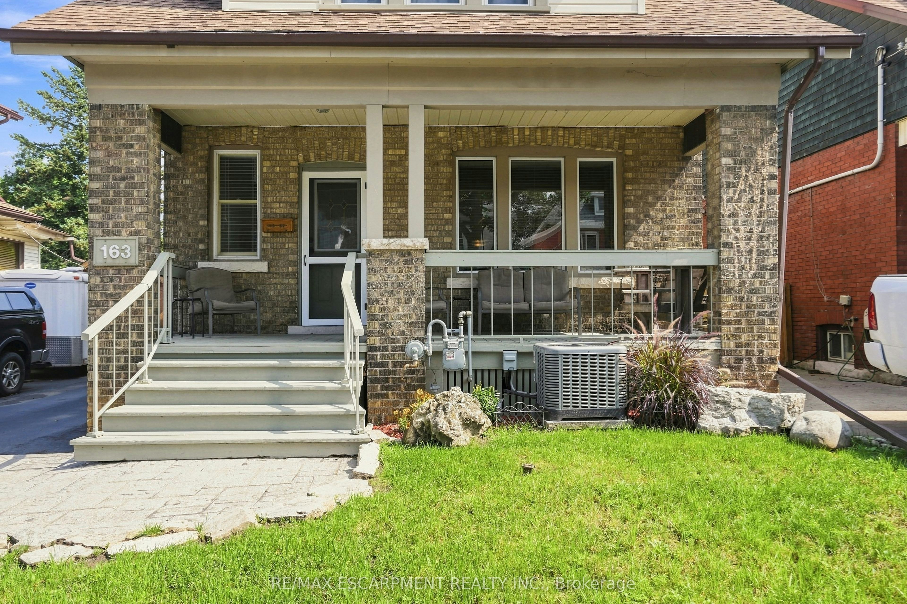 163 Grosvenor Avenue S - 4