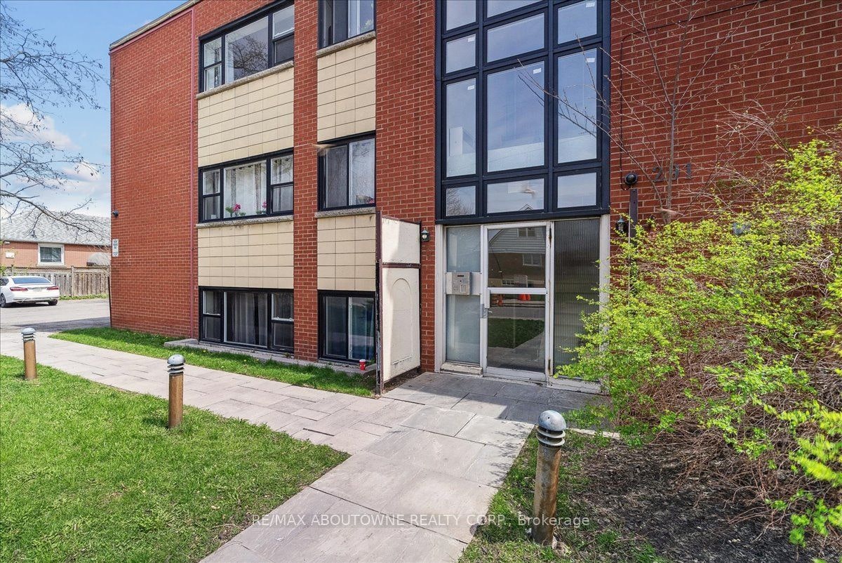 6-291 East 38th Street, Hamilton, ON, L8V 4G2 - 2