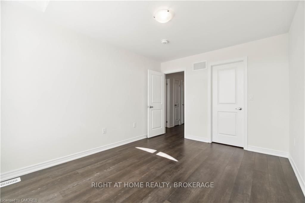 8-40 Zinfandel Drive, Hamilton, ON, L8E 0L1 - 6