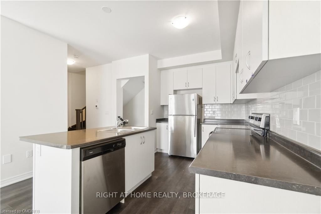 8-40 Zinfandel Drive, Hamilton, ON, L8E 0L1 - 11
