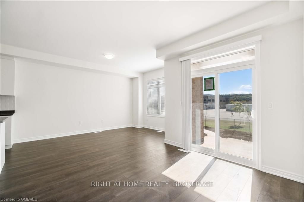 8-40 Zinfandel Drive, Hamilton, ON, L8E 0L1 - 15