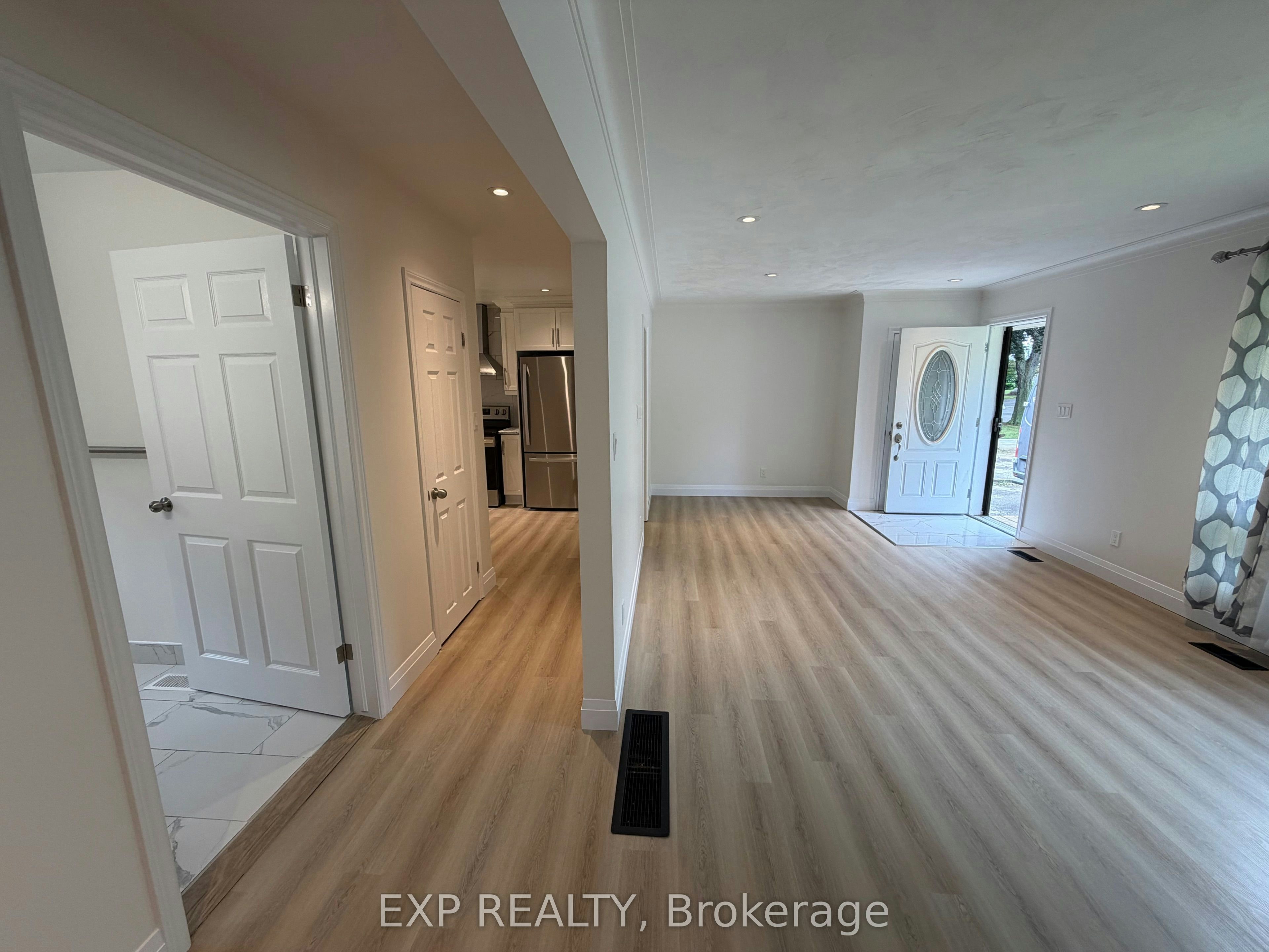 29 Pusey Boulevard, Brantford, ON, N3R 2S1 - 8