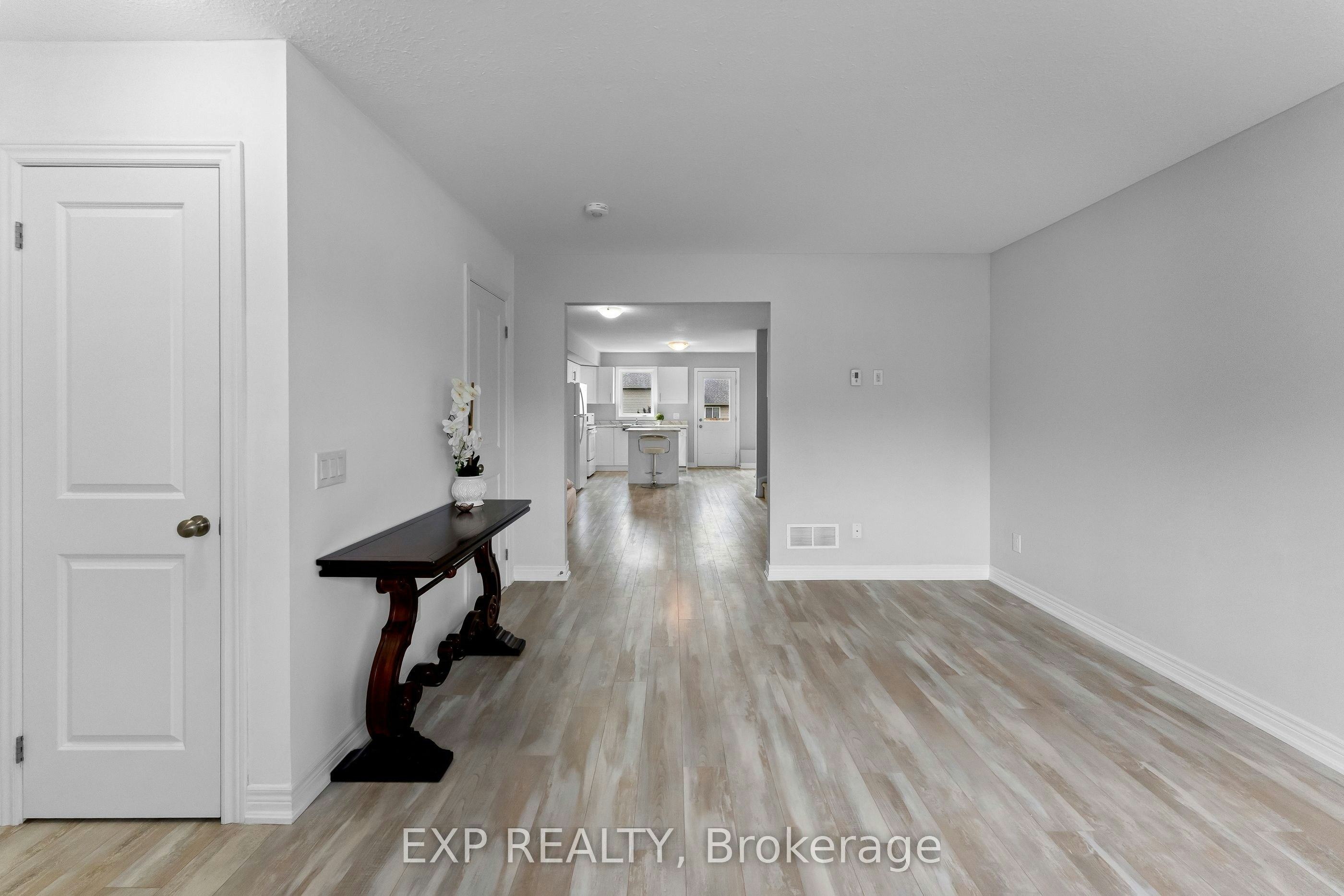 86-7768 Ascot Circle, Niagara Falls, ON, L2H 3P9 - 2