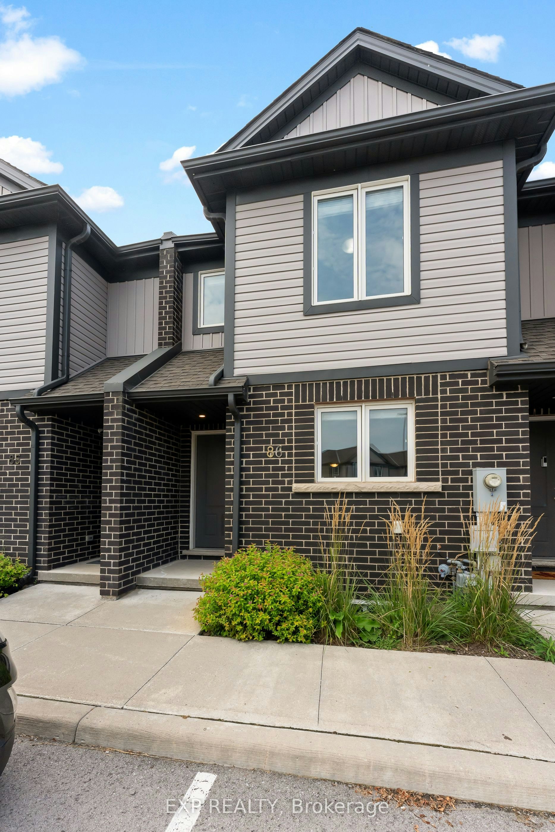 86-7768 Ascot Circle, Niagara Falls, ON, L2H 3P9