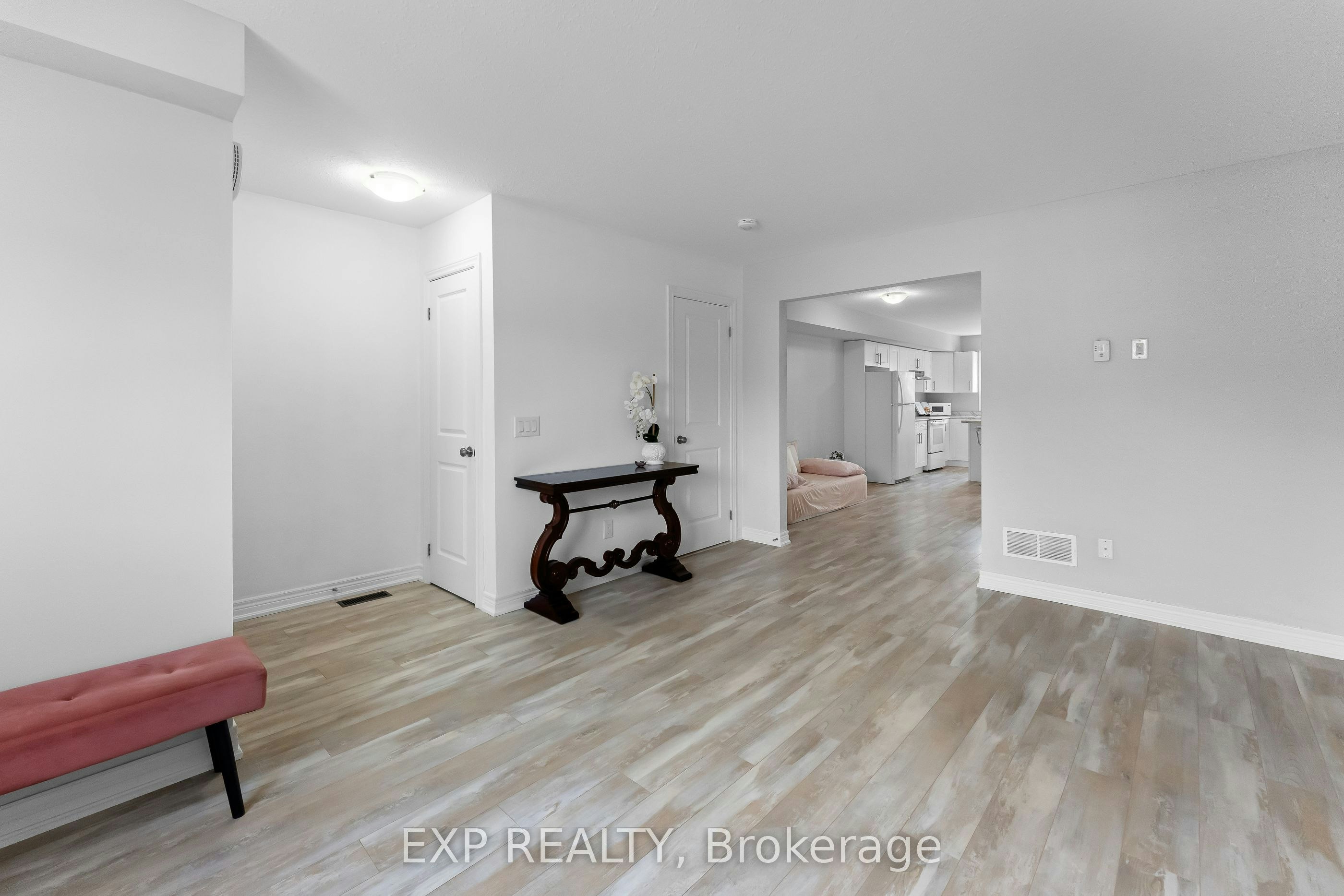 86-7768 Ascot Circle, Niagara Falls, ON, L2H 3P9 - 3