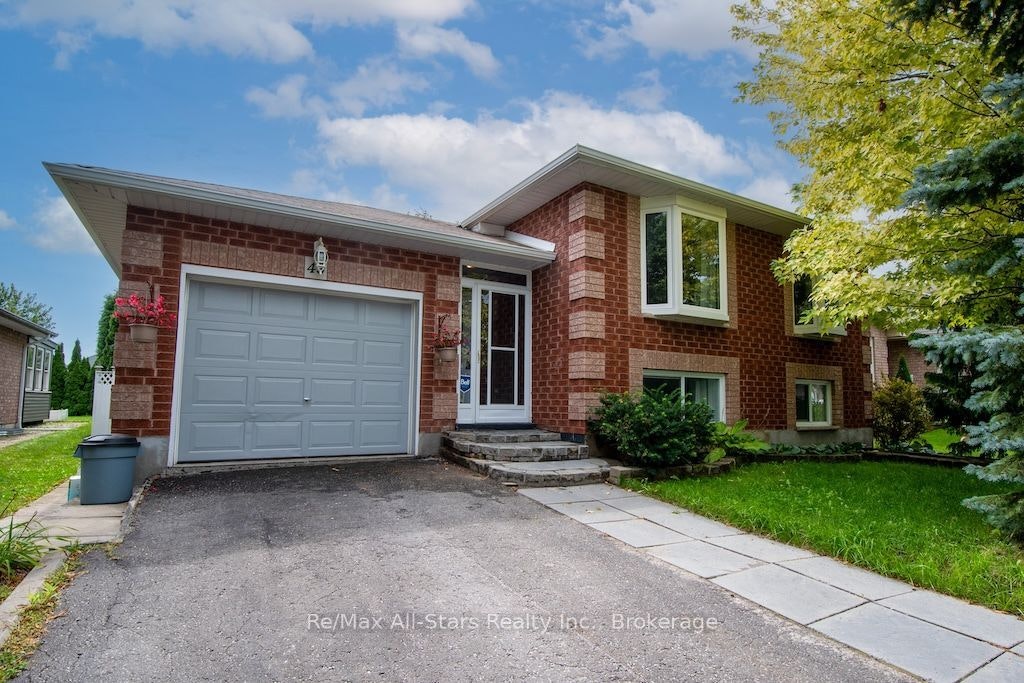 43 Mcgibbon Boulevard, Kawartha Lakes, ON, K9V 6G4