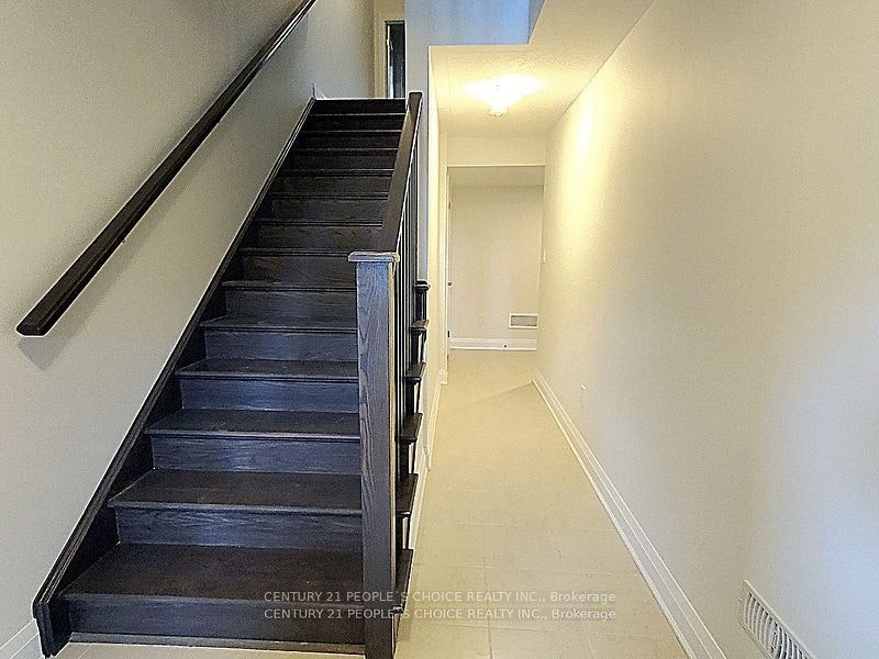 255 Raspberry Place, Waterloo, ON, N2V 0H3 - 4