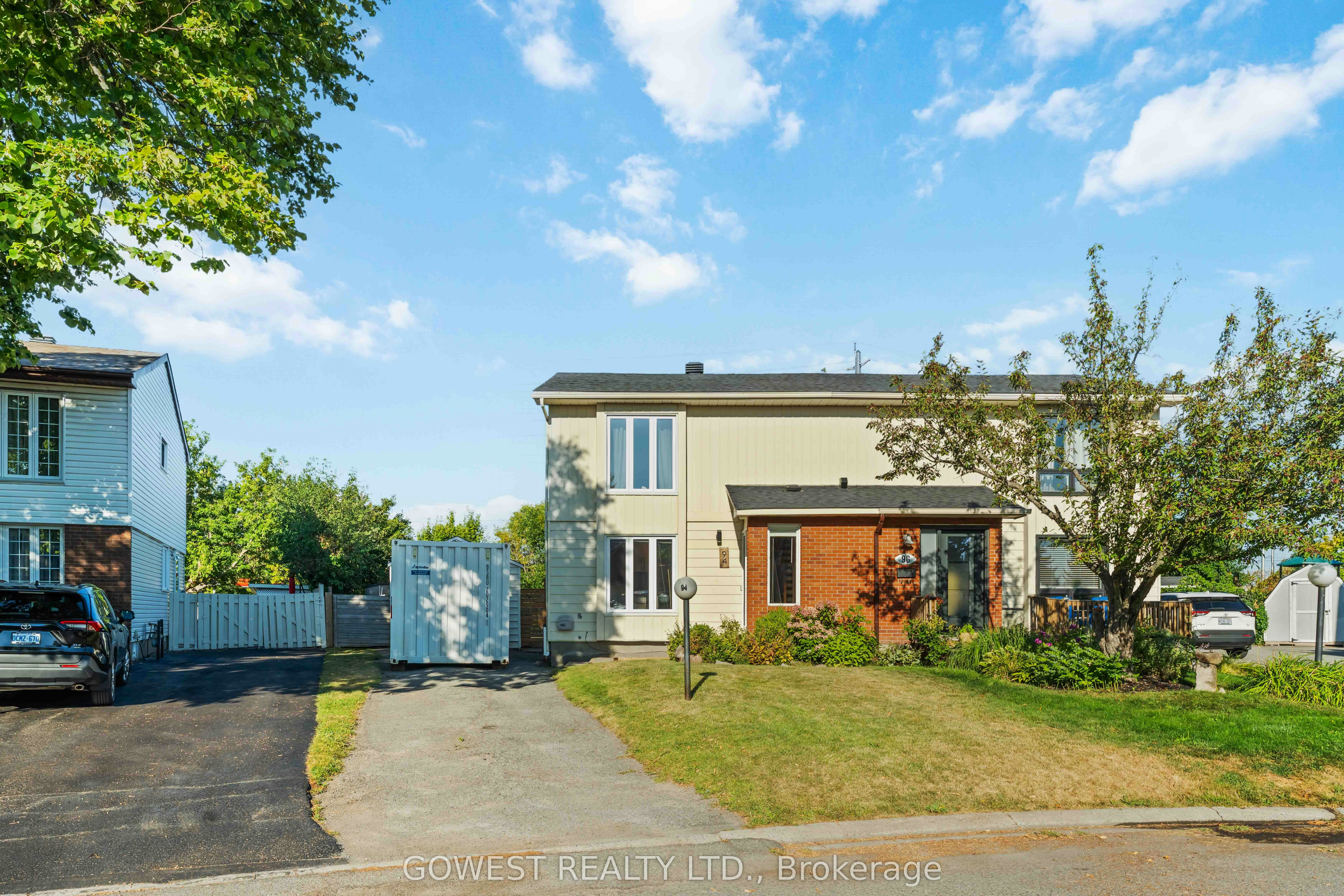 94 Fieldgate Drive, Ottawa, ON, K2J 1T9