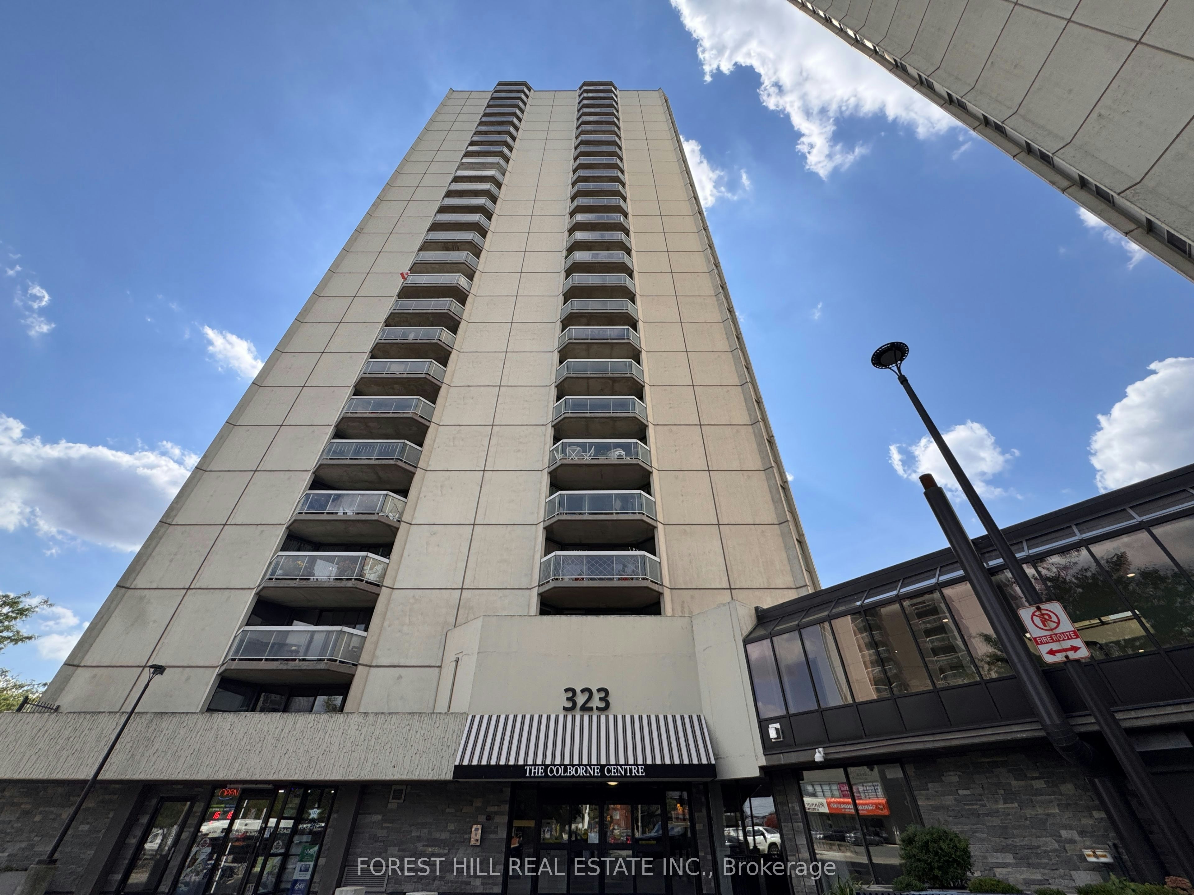 905-323 Colborne Street, London, ON, N6B 3N8 - 2