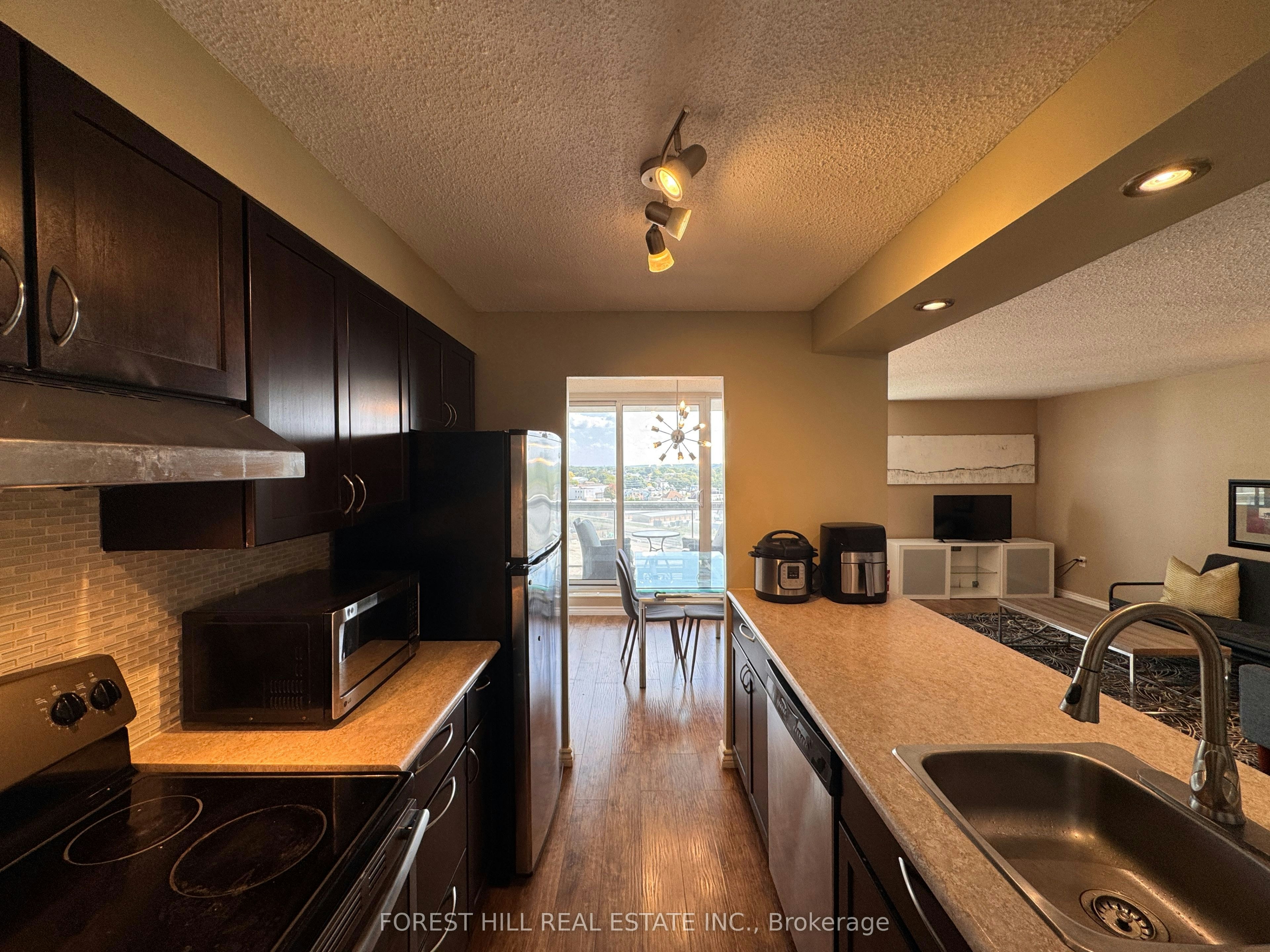 905-323 Colborne Street, London, ON, N6B 3N8 - 9