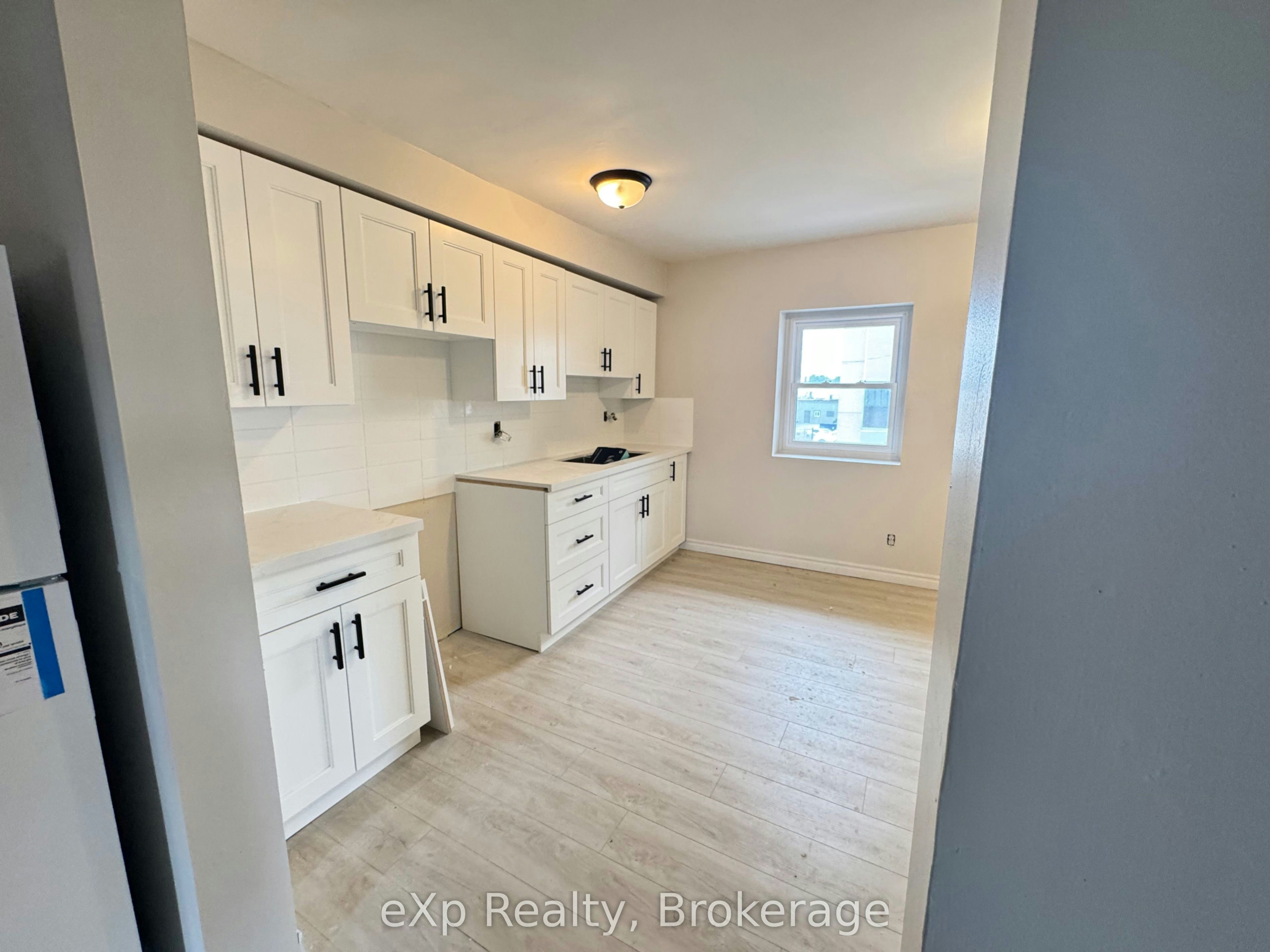 Apt 2-2 King Street, Quinte West, ON, K8V 3V7