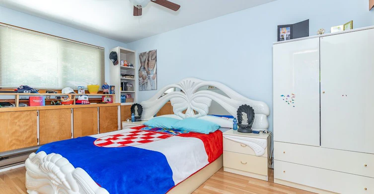 134 Homeside Avenue, Hamilton, ON, L8G 3H1 - 12