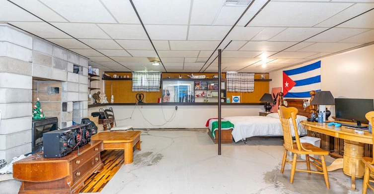 134 Homeside Avenue, Hamilton, ON, L8G 3H1 - 28