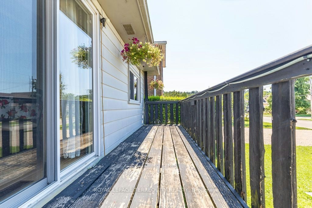 134 Homeside Avenue, Hamilton, ON, L8G 3H1 - 23