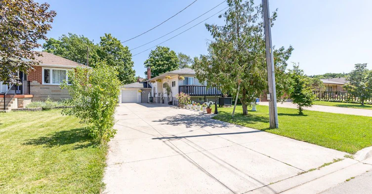 134 Homeside Avenue, Hamilton, ON, L8G 3H1