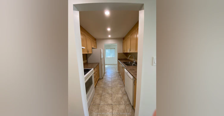 4-897 Stone Church Road E, Hamilton, ON, L8W 1B2 - 4