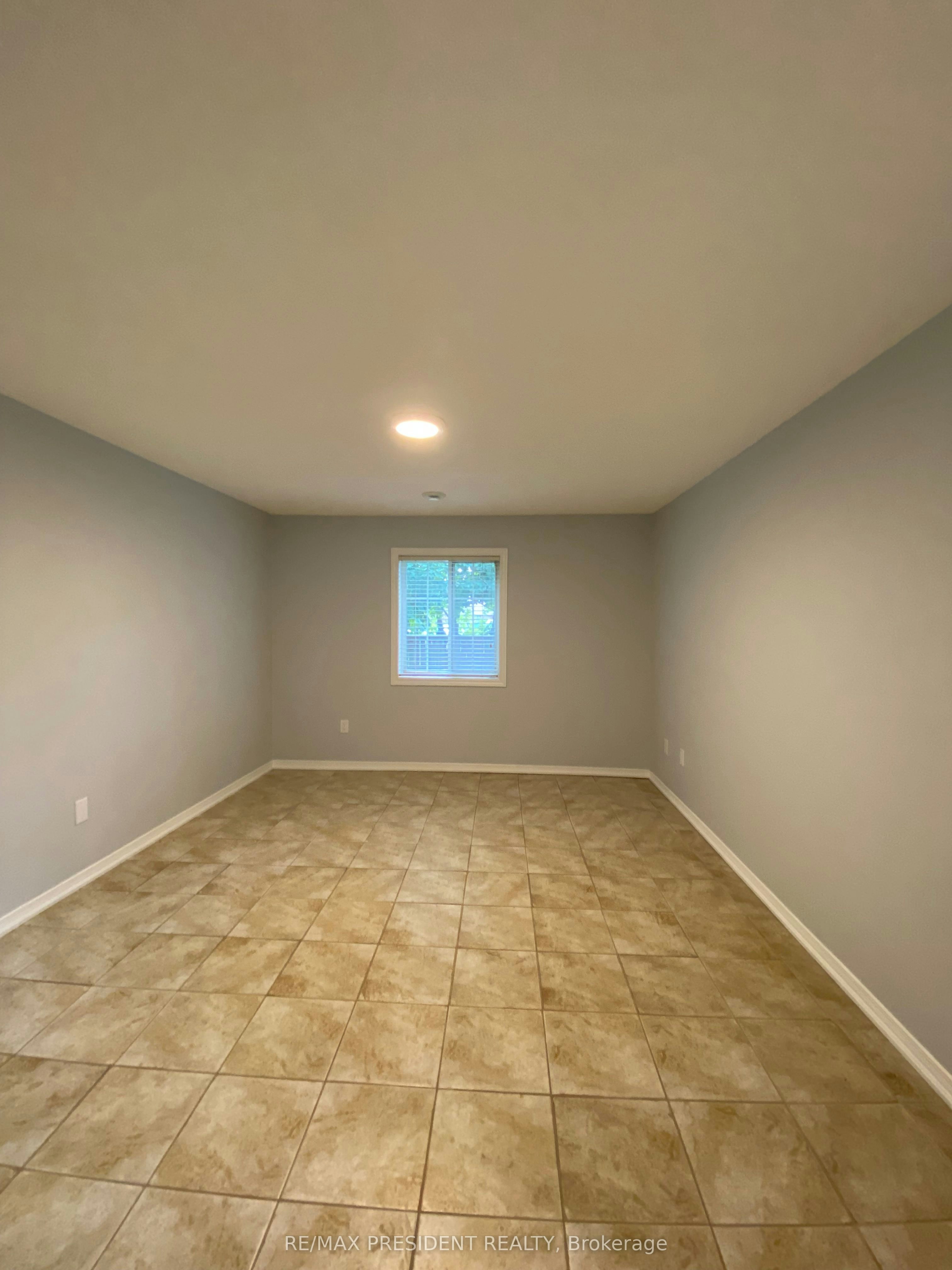 4-897 Stone Church Road E, Hamilton, ON, L8W 1B2 - 6