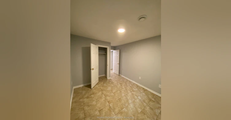 4-897 Stone Church Road E, Hamilton, ON, L8W 1B2 - 12