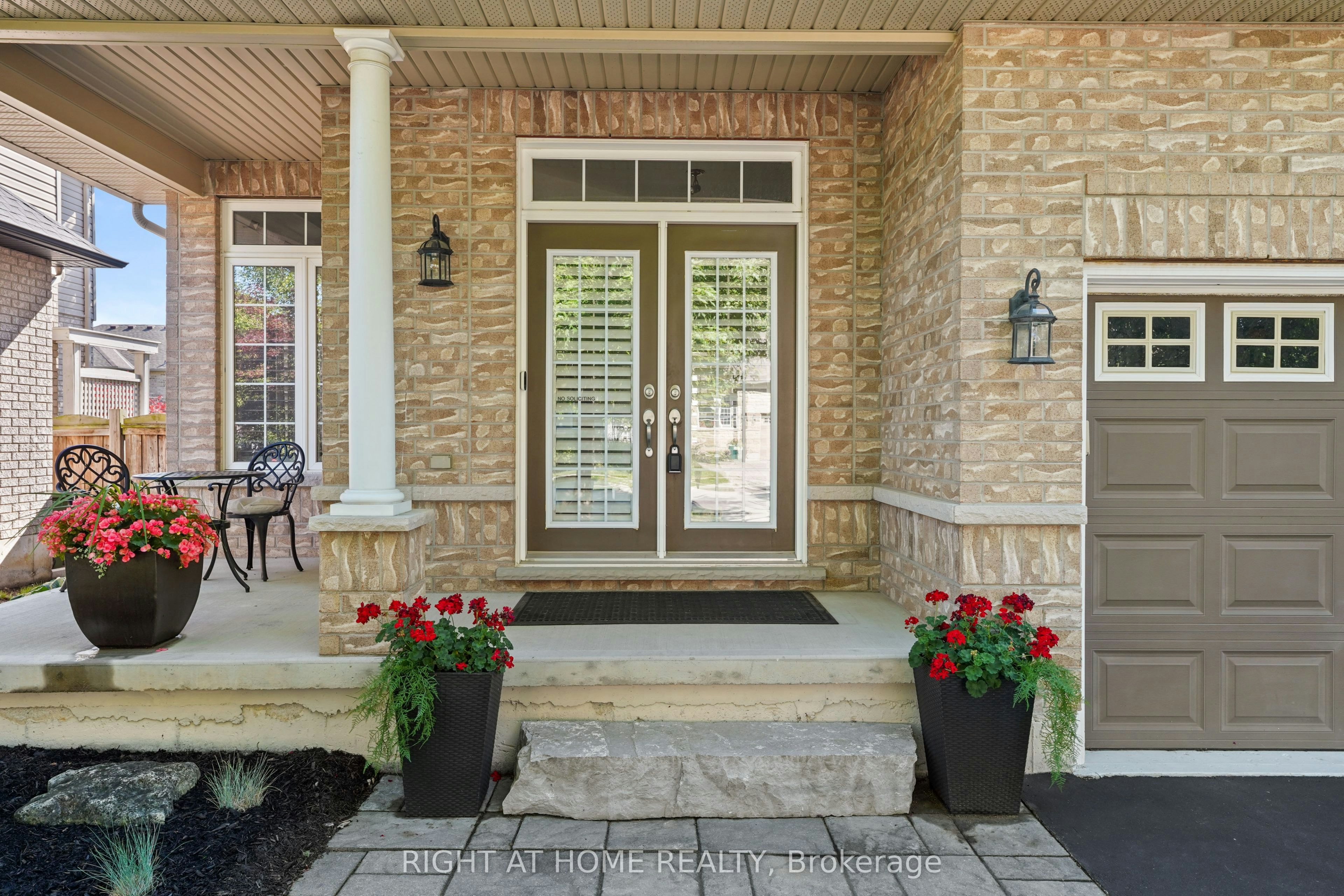 87 Newcombe Road N, Hamilton, ON, L9H 0A6 - 4