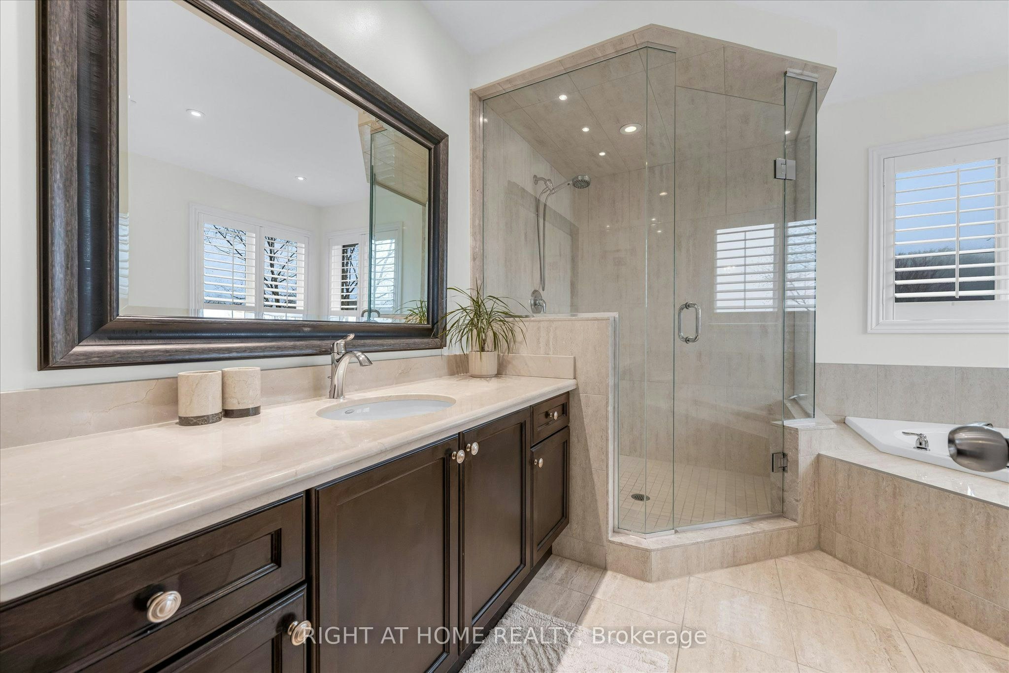 87 Newcombe Road N, Hamilton, ON, L9H 0A6 - 17